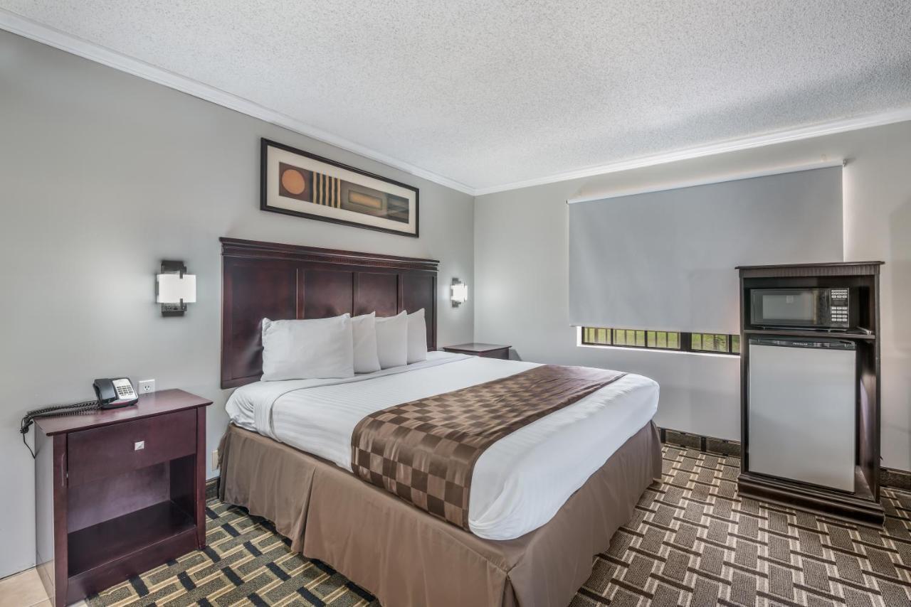 Americas Best Value Inn Arkadelphia Bagian luar foto